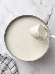 Yogurt moisturizes skin